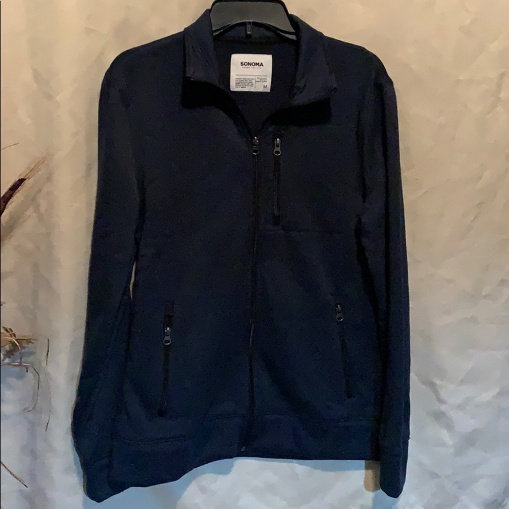 Men’s navy blue size medium zippered jacket